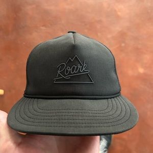 Roark crushable adventure hat! Near perfect condition!